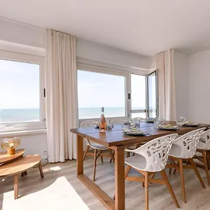 corner-apartment-with-fantastic-sea-view.bruges-hotels.info/